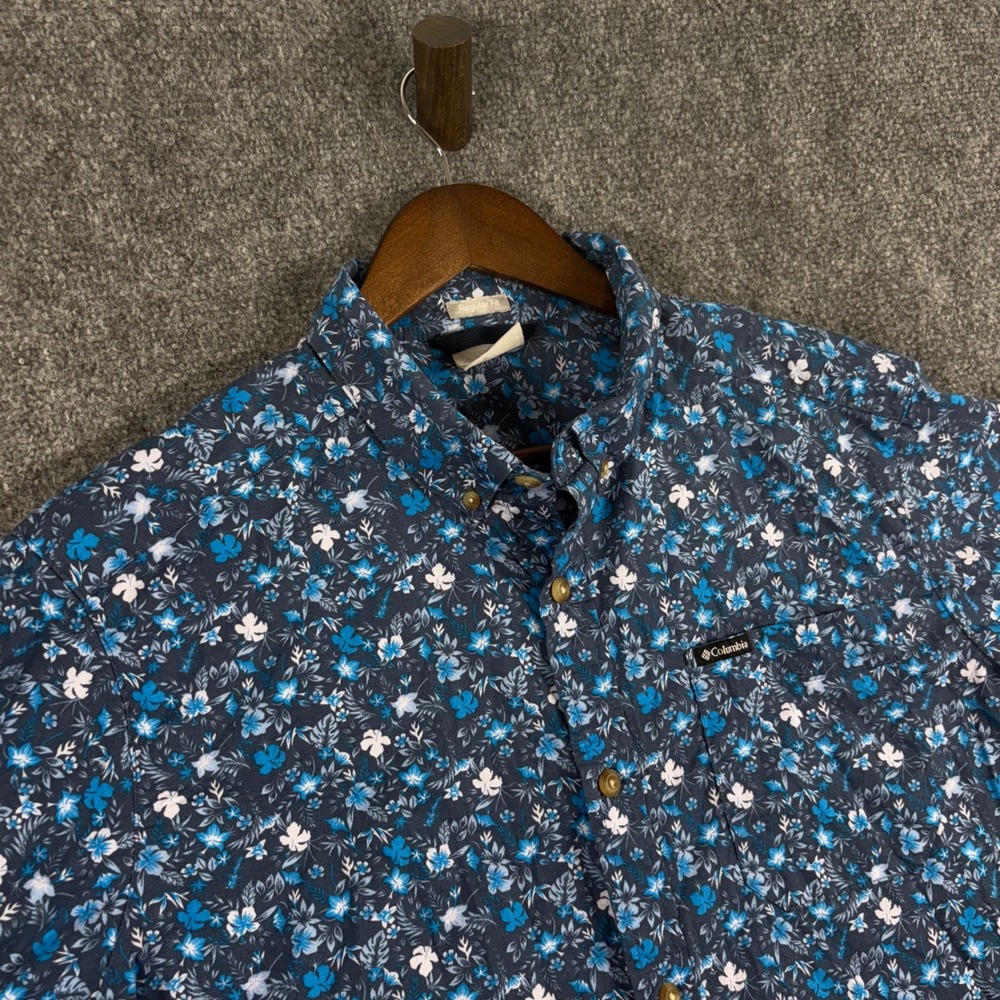 Columbia Mens Regular Fit Floral Button Down Shirt Short Sleeve‎ Blue Size M